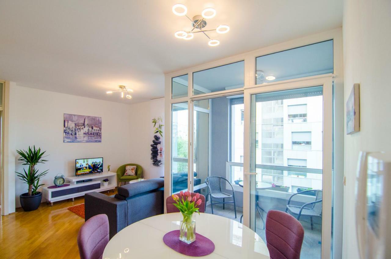 Split Apartment Sinisa Екстериор снимка