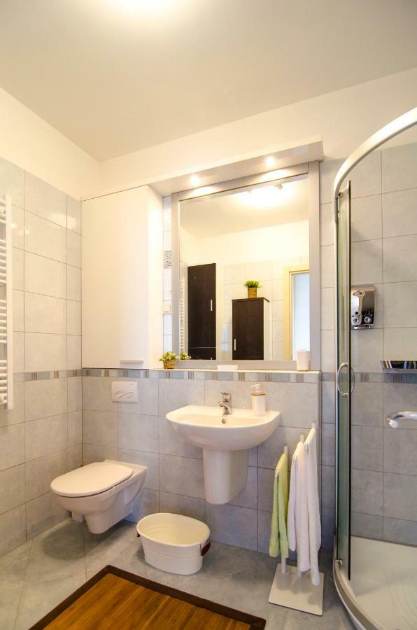 Split Apartment Sinisa Екстериор снимка