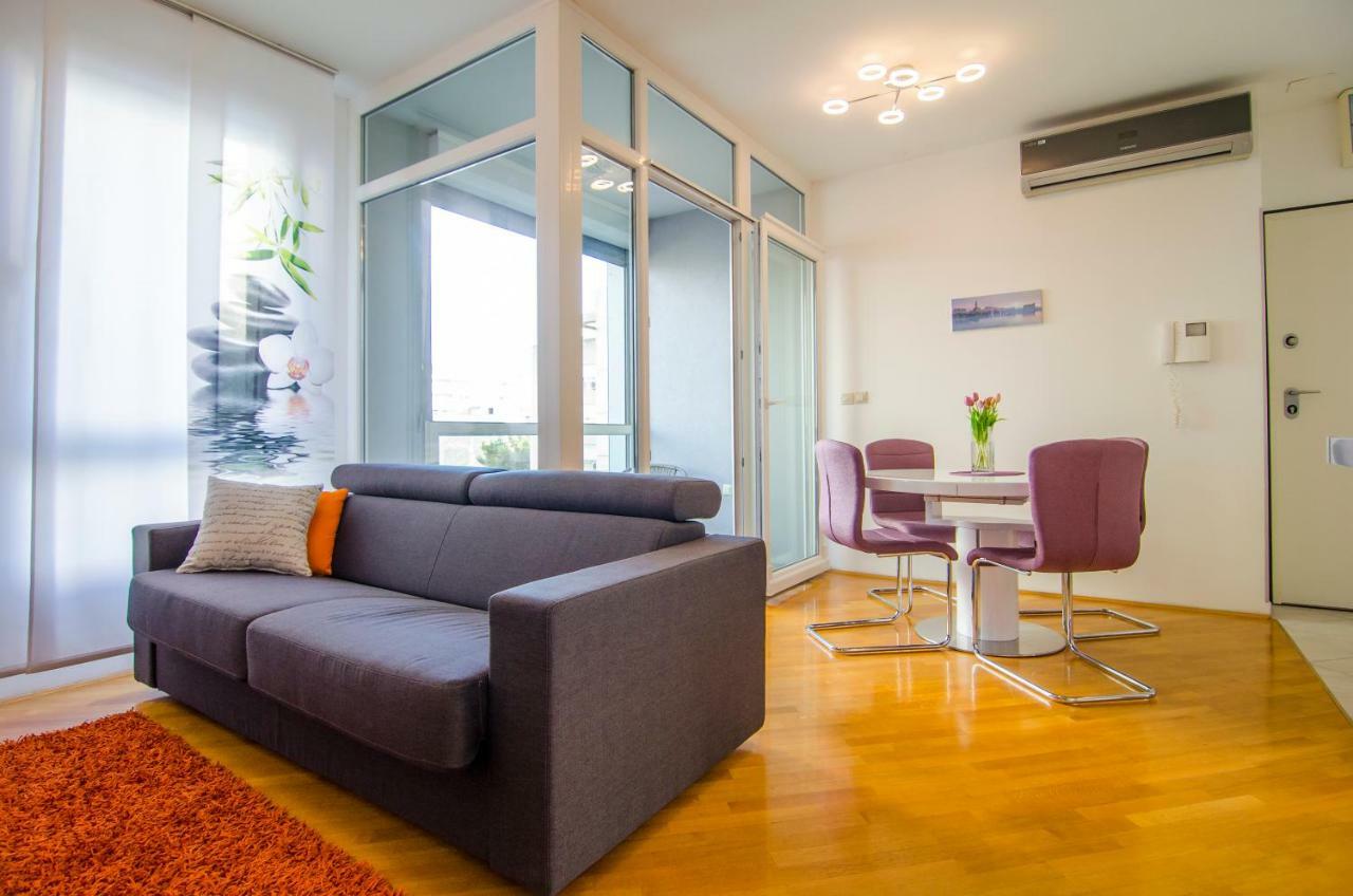Split Apartment Sinisa Екстериор снимка