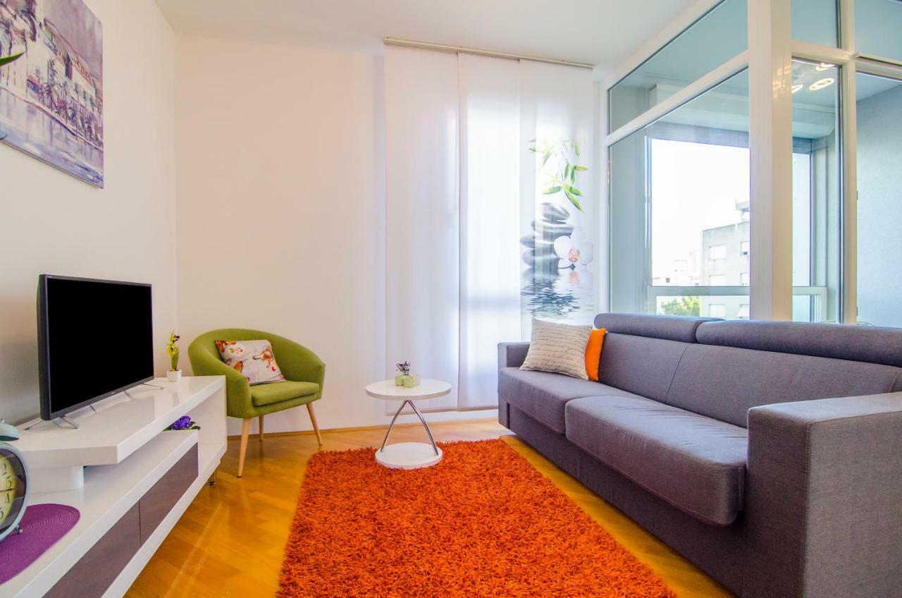 Split Apartment Sinisa Екстериор снимка