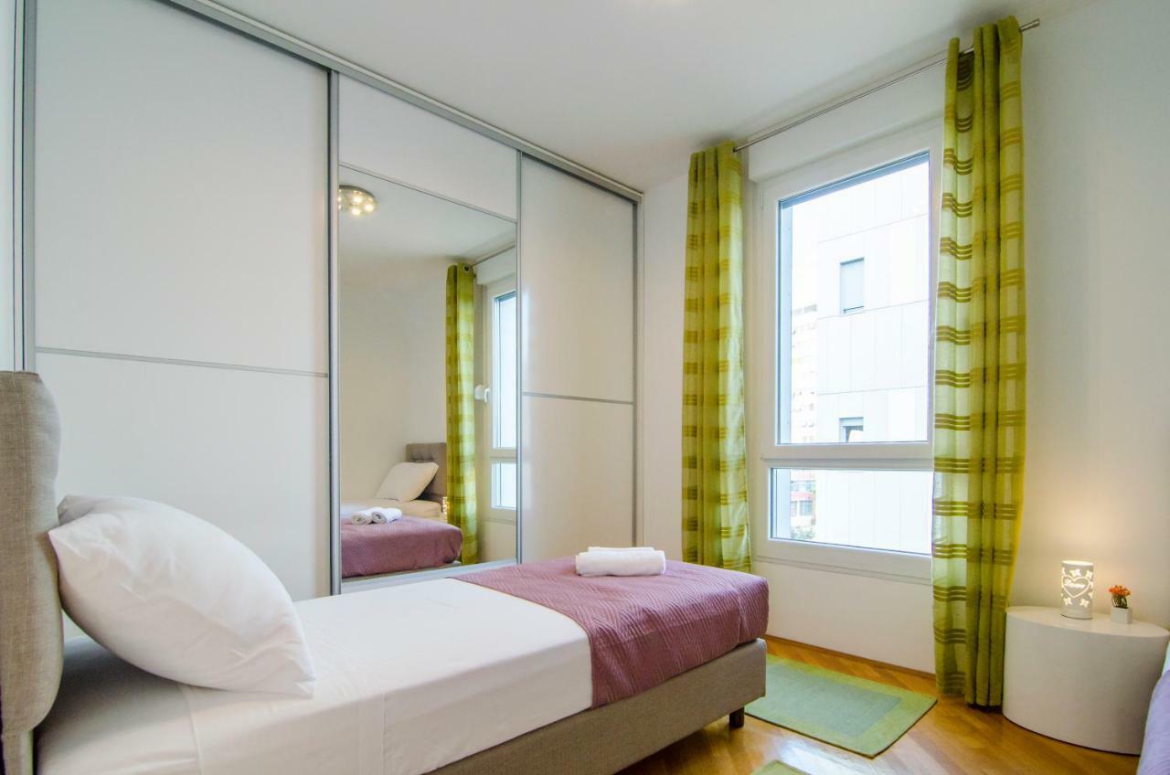 Split Apartment Sinisa Екстериор снимка