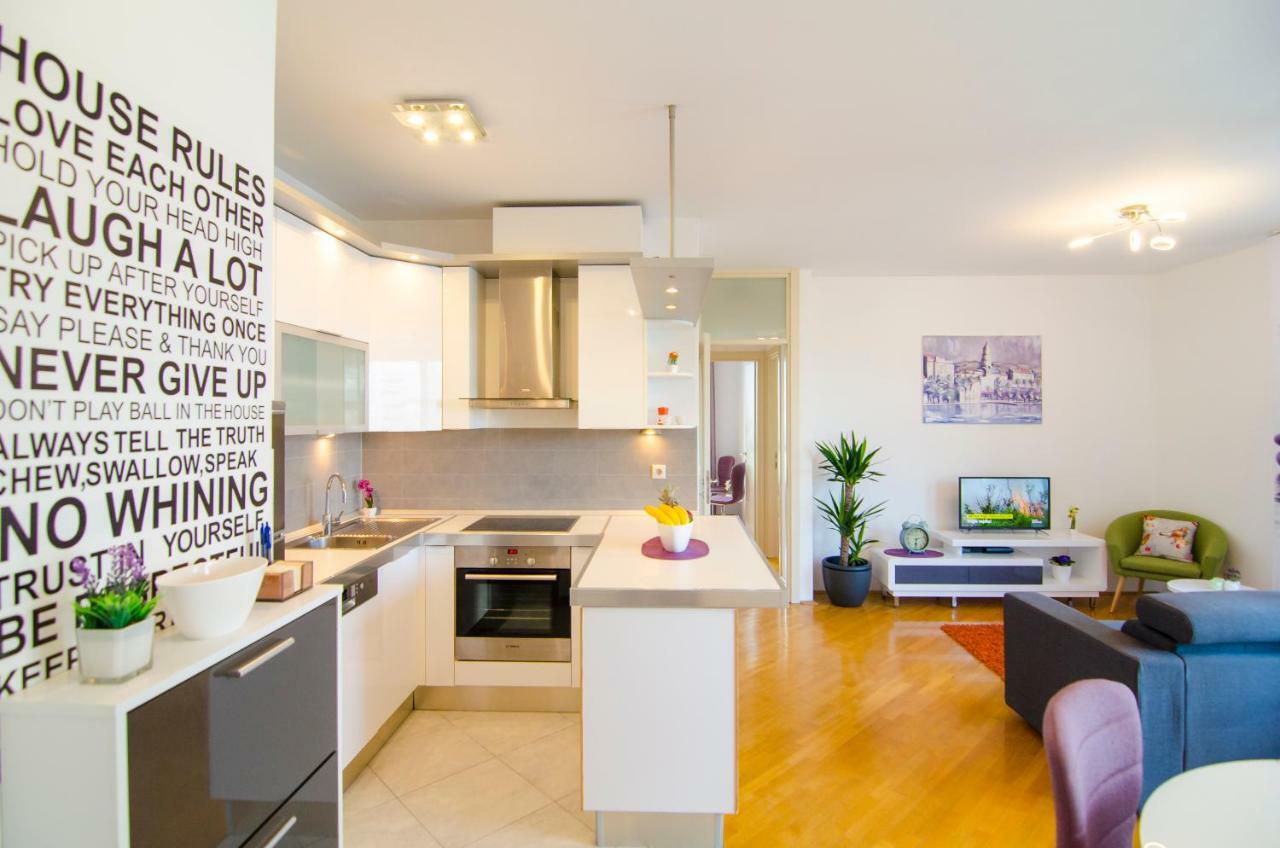 Split Apartment Sinisa Екстериор снимка