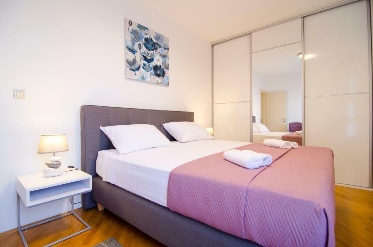 Split Apartment Sinisa Екстериор снимка